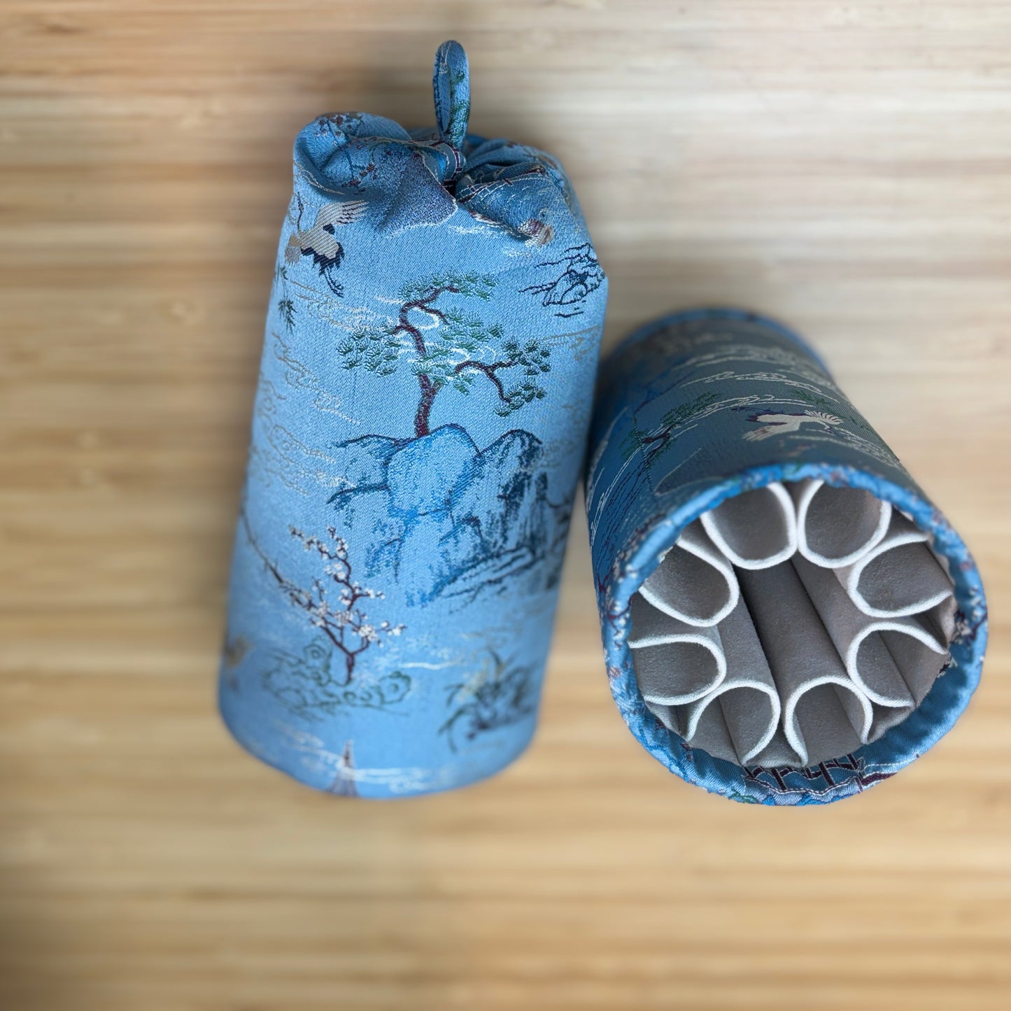 Patented Hand-made Silk Pen Holder - 8 Pens in Crane Pagoda 仙鹤楼阁