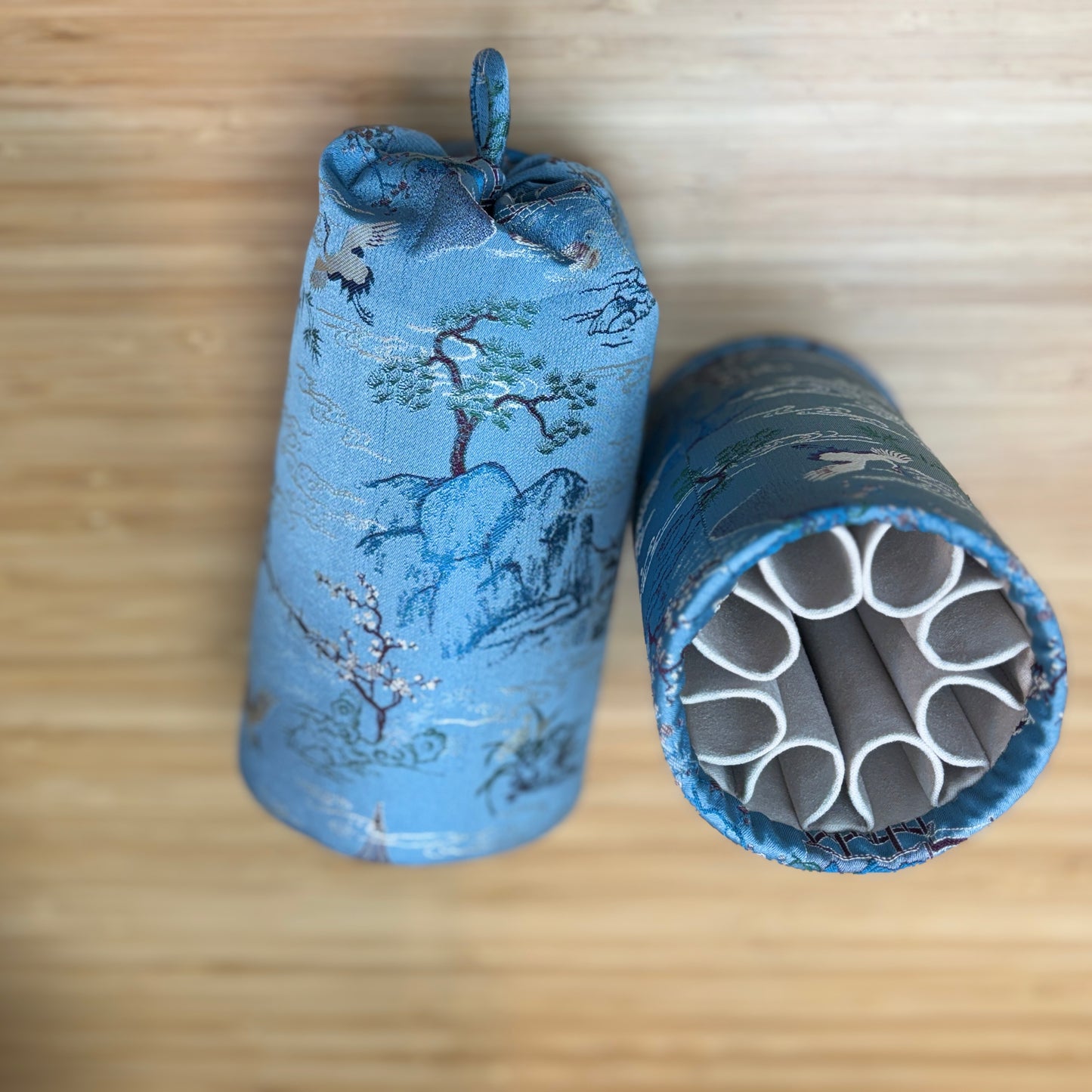 Patented Hand-made Silk Pen Holder - 8 Pens in Crane Pagoda 仙鹤楼阁