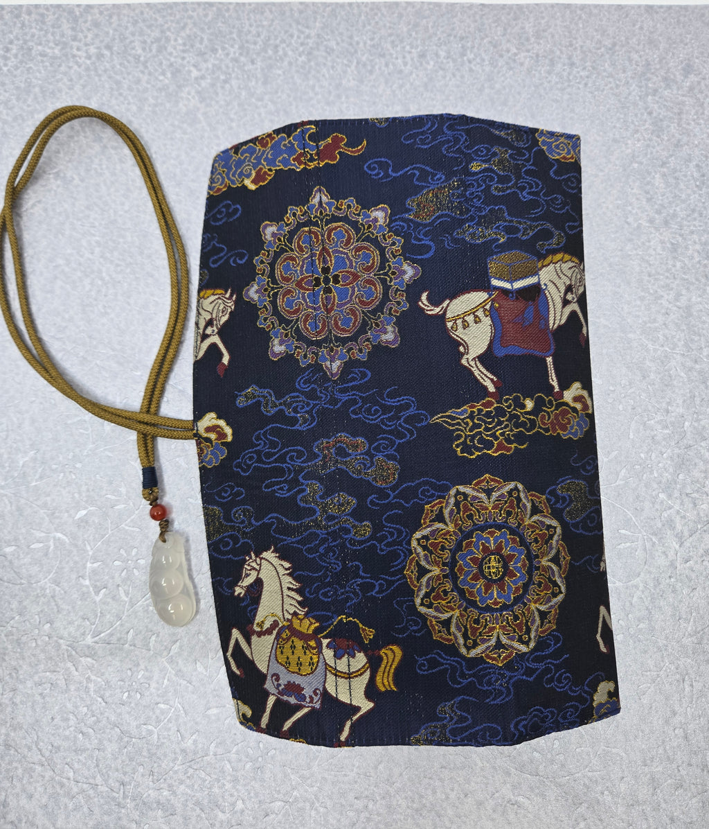Exclusive Hand-Made Silk Pouch Namiki Emperor Size - in Luck on Horseback 馬上有福