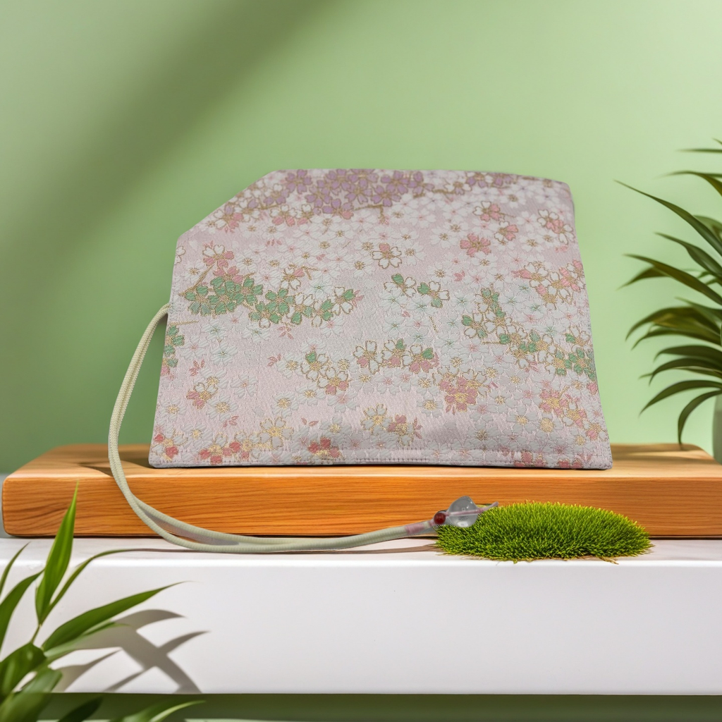 Hand-made Silk Pen Pouch - in Snowlit Bloom 彩櫻若雪