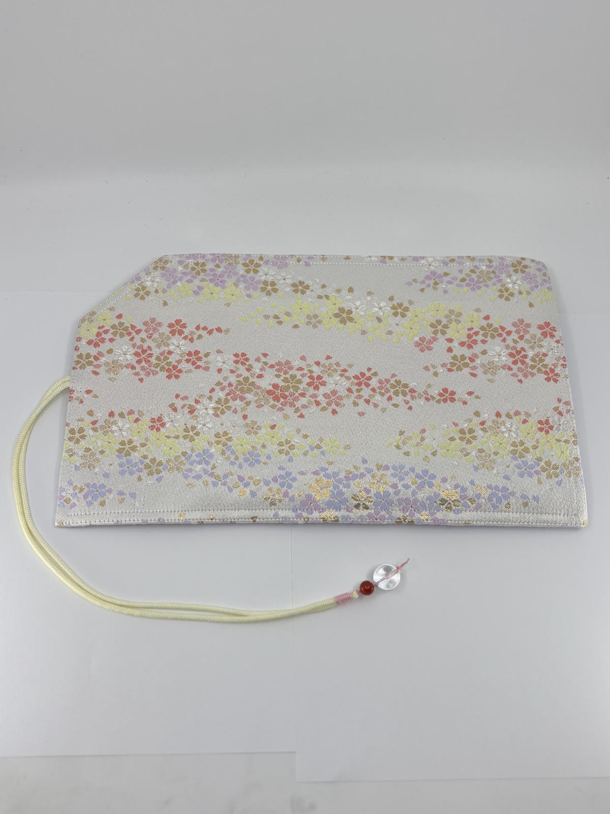 Hand-made Silk Pen Pouch - in Iridescent Bloom 漸變櫻花
